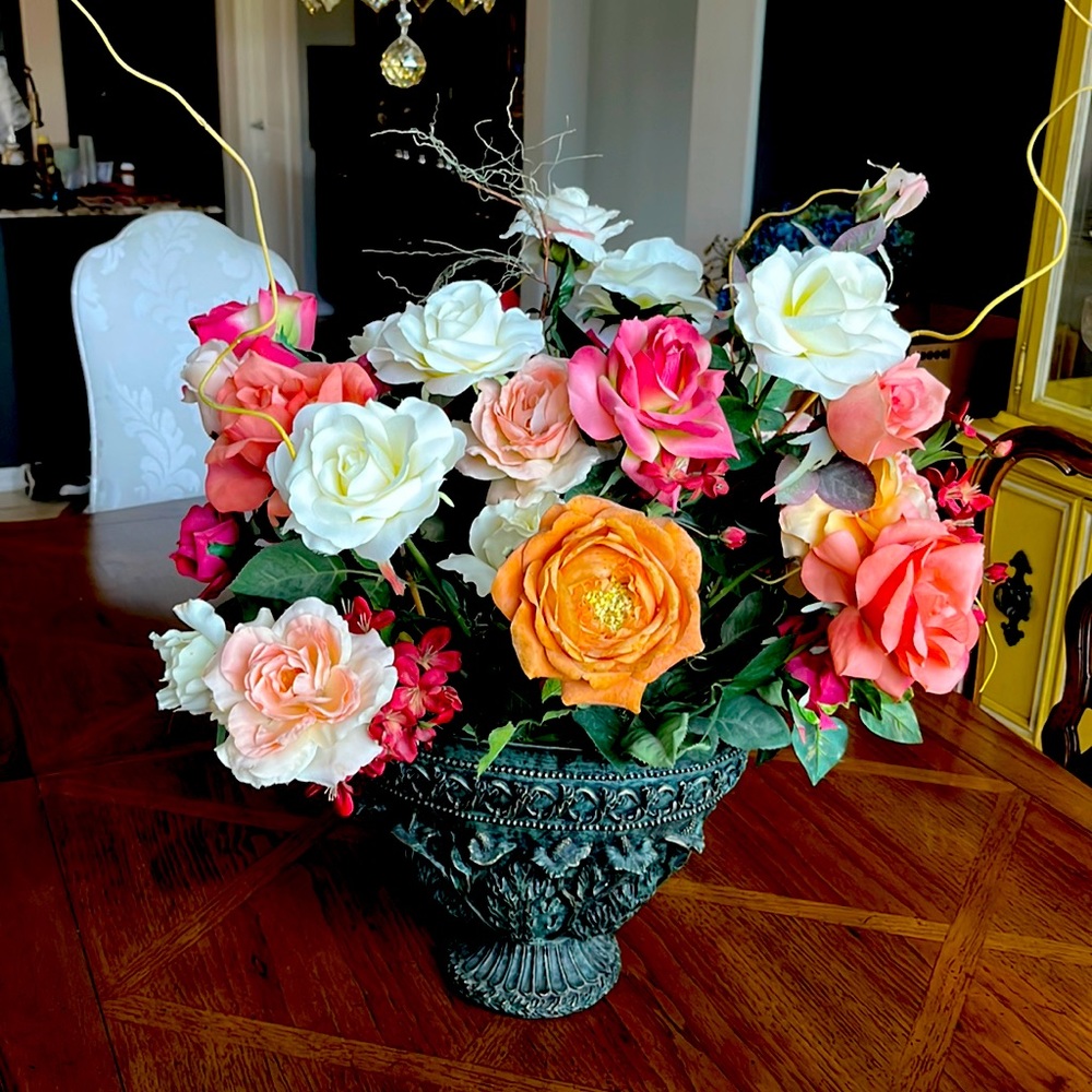 Magnificent rose center piece